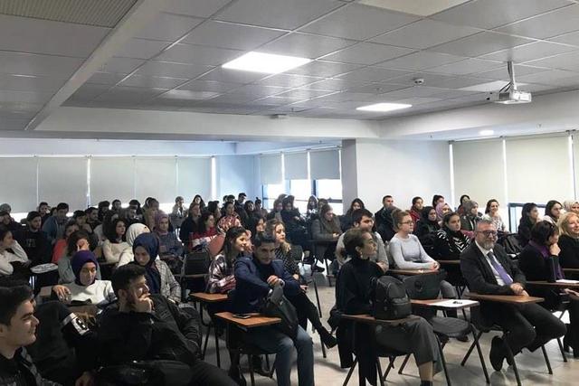 https://content.yeniyuzyil.edu.tr/upload/galeri/2019/3513/big/7.jpg