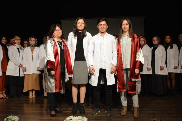 https://content.yeniyuzyil.edu.tr/upload/galeri/2019/3520/big/33.JPG
