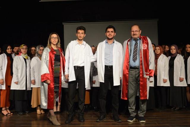 https://content.yeniyuzyil.edu.tr/upload/galeri/2019/3520/big/42.JPG