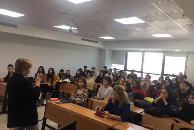 https://content.yeniyuzyil.edu.tr/upload/galeri/2019/3522/big/1.jpg