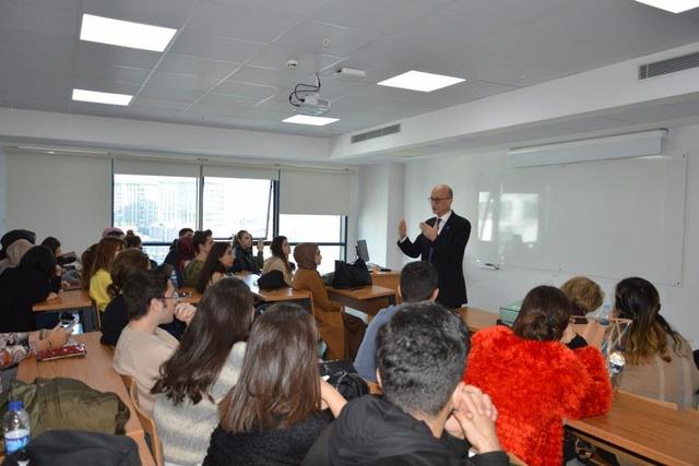 https://content.yeniyuzyil.edu.tr/upload/galeri/2019/3527/big/3.JPG