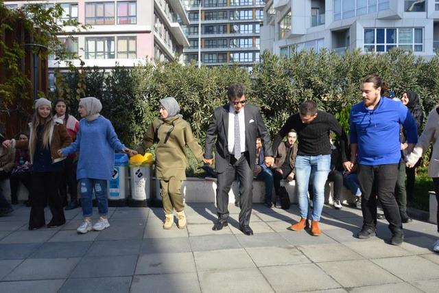 https://content.yeniyuzyil.edu.tr/upload/galeri/2019/3529/big/10.JPG