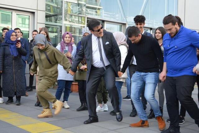 https://content.yeniyuzyil.edu.tr/upload/galeri/2019/3529/big/5.JPG
