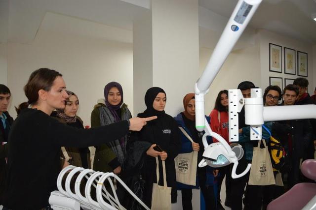 https://content.yeniyuzyil.edu.tr/upload/galeri/2020/3551/big/11.JPG