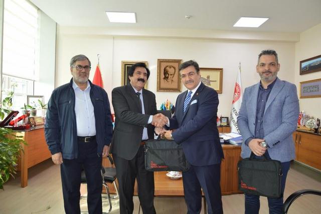 https://content.yeniyuzyil.edu.tr/upload/galeri/2020/3617/big/1.JPG