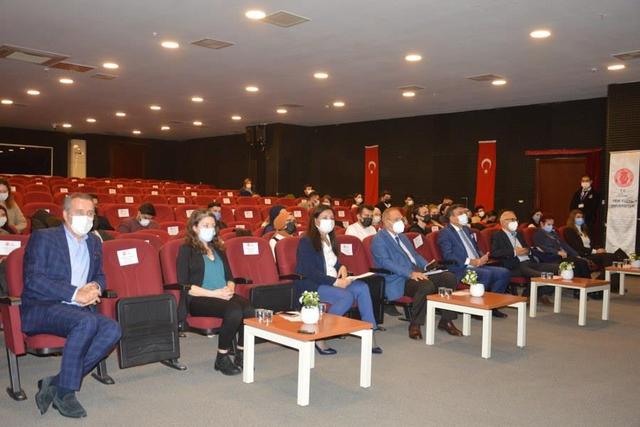 https://content.yeniyuzyil.edu.tr/upload/galeri/2021/4742/big/1.JPG