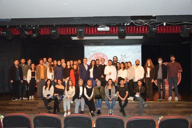 https://content.yeniyuzyil.edu.tr/upload/galeri/2021/4742/big/21.JPG