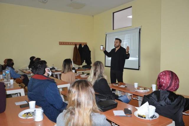 https://content.yeniyuzyil.edu.tr/upload/galeri/2021/4900/big/4.JPG