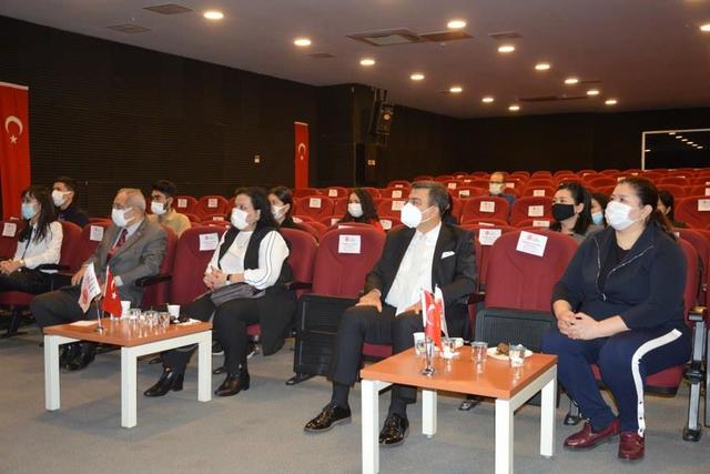 https://content.yeniyuzyil.edu.tr/upload/galeri/2022/4918/big/1.JPG
