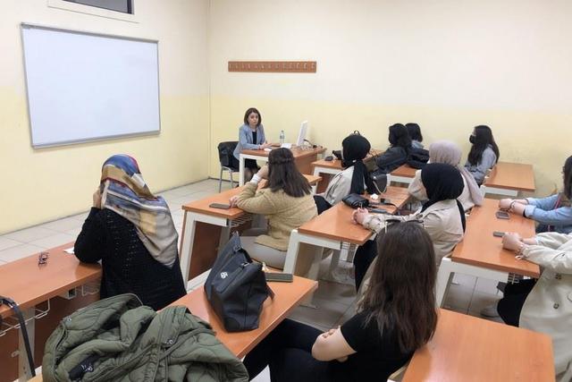 https://content.yeniyuzyil.edu.tr/upload/galeri/2022/5203/big/2.jpg