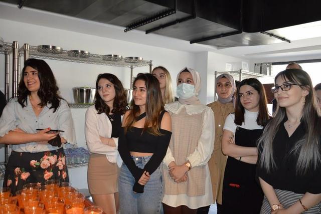 https://content.yeniyuzyil.edu.tr/upload/galeri/2022/5260/big/5.JPG