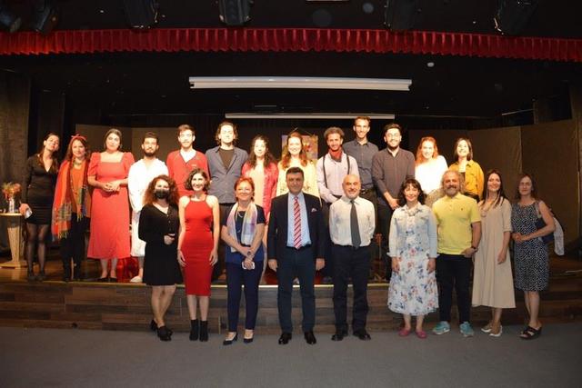 https://content.yeniyuzyil.edu.tr/upload/galeri/2022/5281/big/19.JPG