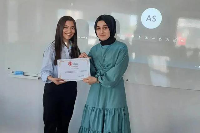 https://content.yeniyuzyil.edu.tr/upload/galeri/2022/5288/big/22.jpg