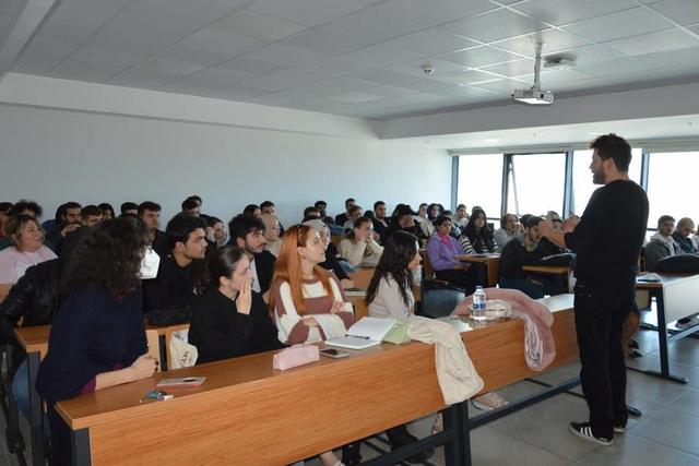 https://content.yeniyuzyil.edu.tr/upload/galeri/2022/5573/big/3.JPG