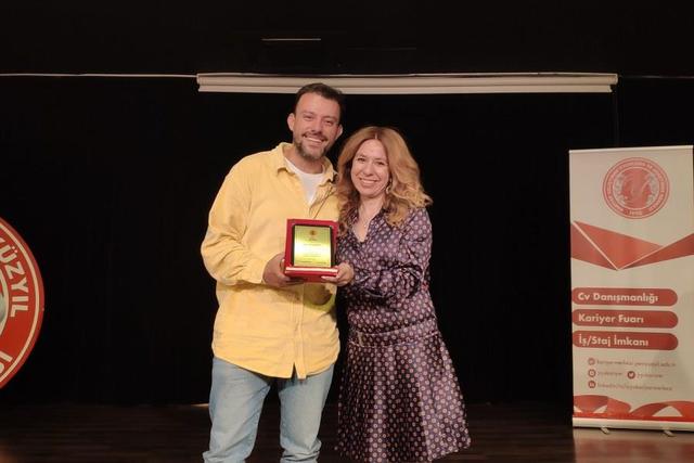 https://content.yeniyuzyil.edu.tr/upload/galeri/2023/6006/big/11.jpg