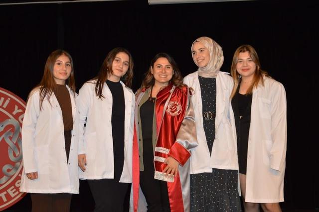https://content.yeniyuzyil.edu.tr/upload/galeri/2023/6018/big/22.JPG