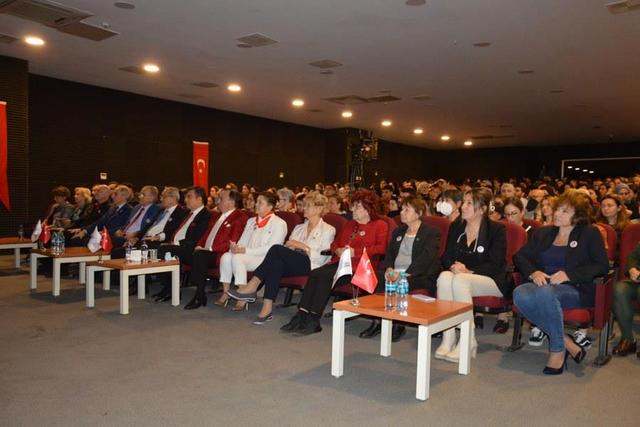 https://content.yeniyuzyil.edu.tr/upload/galeri/2023/6296/big/3.JPG