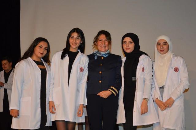 https://content.yeniyuzyil.edu.tr/upload/galeri/2023/6300/big/28.JPG