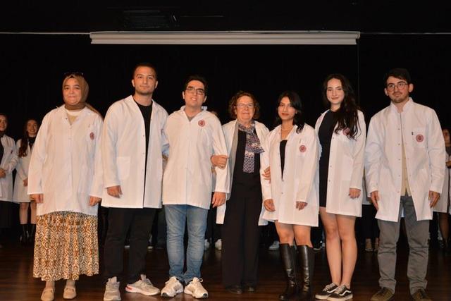 https://content.yeniyuzyil.edu.tr/upload/galeri/2023/6300/big/41.JPG