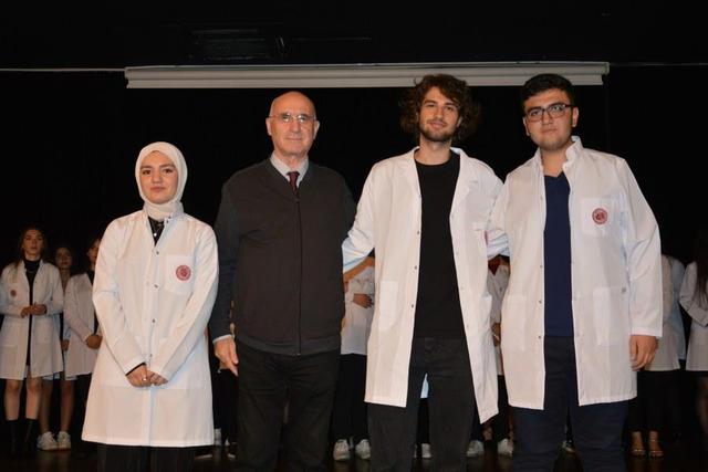https://content.yeniyuzyil.edu.tr/upload/galeri/2023/6300/big/42.JPG