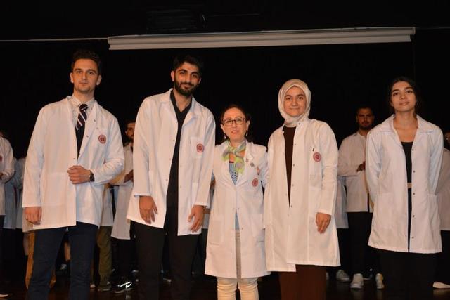 https://content.yeniyuzyil.edu.tr/upload/galeri/2023/6300/big/46.JPG