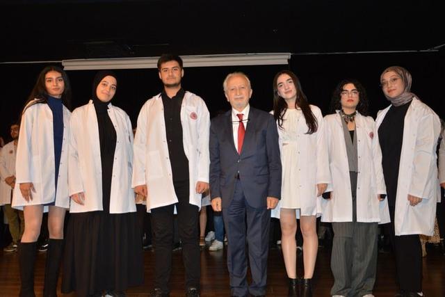 https://content.yeniyuzyil.edu.tr/upload/galeri/2023/6300/big/48.JPG