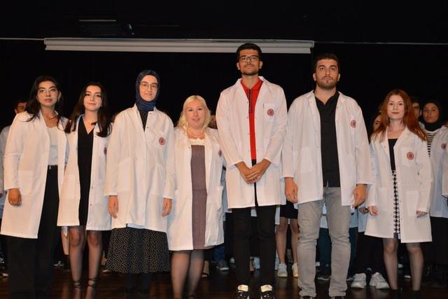 https://content.yeniyuzyil.edu.tr/upload/galeri/2023/6300/big/54.JPG