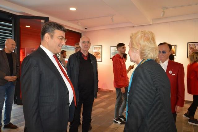 https://content.yeniyuzyil.edu.tr/upload/galeri/2023/6301/big/2.JPG