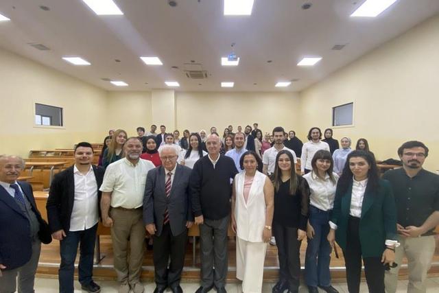 https://content.yeniyuzyil.edu.tr/upload/galeri/2023/6355/big/4.jpg