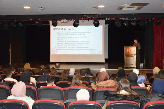https://content.yeniyuzyil.edu.tr/upload/galeri/2023/6360/big/4.JPG