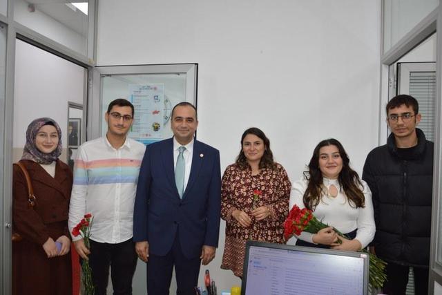 https://content.yeniyuzyil.edu.tr/upload/galeri/2023/6380/big/18.JPG