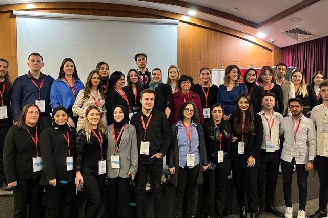 https://content.yeniyuzyil.edu.tr/upload/galeri/2023/6423/big/30.jpg