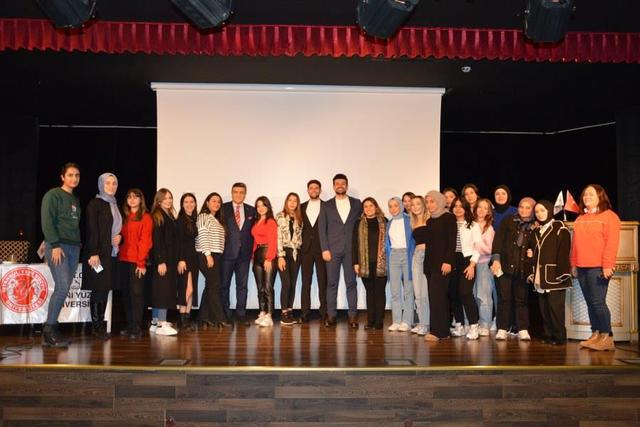 https://content.yeniyuzyil.edu.tr/upload/galeri/2023/6438/big/18.JPG
