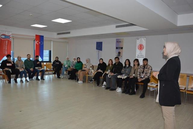 https://content.yeniyuzyil.edu.tr/upload/galeri/2024/6486/big/2.JPG