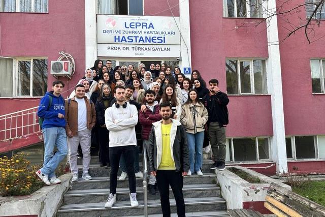 https://content.yeniyuzyil.edu.tr/upload/galeri/2024/6607/big/1.jpg