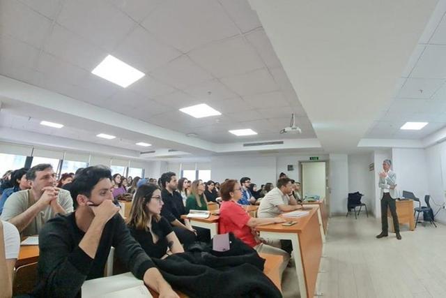 https://content.yeniyuzyil.edu.tr/upload/galeri/2024/6744/big/2.jpg