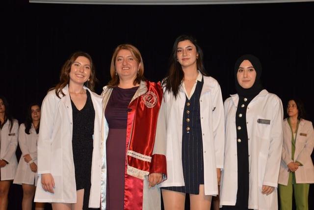 https://content.yeniyuzyil.edu.tr/upload/galeri/2024/6747/big/24.JPG