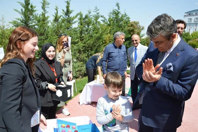 https://content.yeniyuzyil.edu.tr/upload/galeri/2024/6764/big/16.JPG