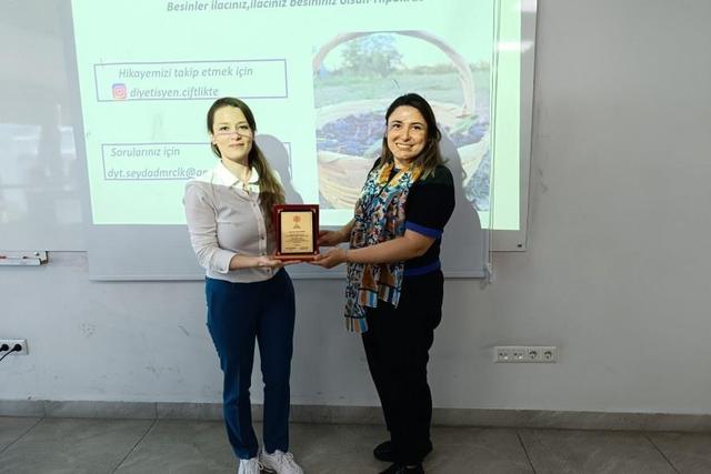 https://content.yeniyuzyil.edu.tr/upload/galeri/2024/6775/big/11.jpg