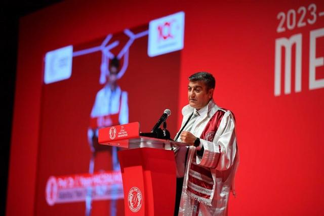 https://content.yeniyuzyil.edu.tr/upload/galeri/2024/6892/big/18.jpg