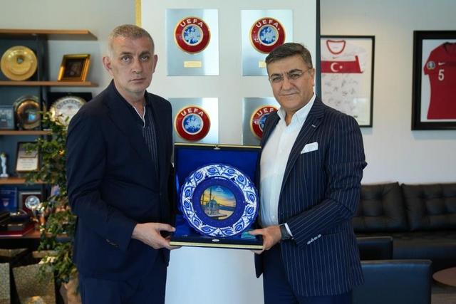 https://content.yeniyuzyil.edu.tr/upload/galeri/2024/6959/big/3.jpg
