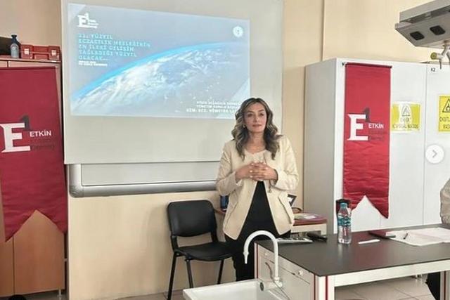 https://content.yeniyuzyil.edu.tr/upload/galeri/2024/6996/big/8.jpg