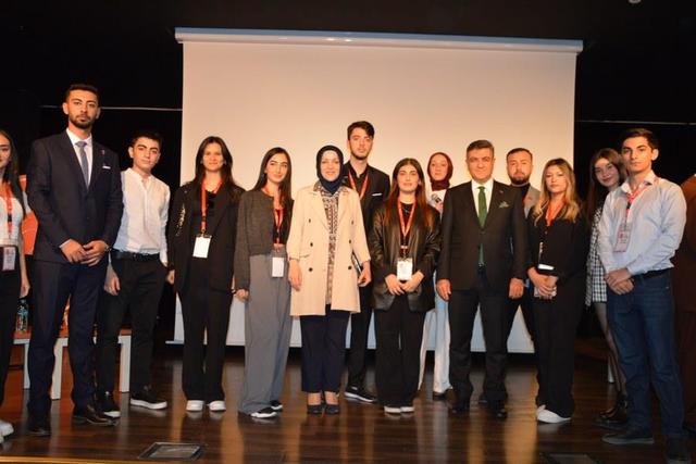 https://content.yeniyuzyil.edu.tr/upload/galeri/2024/7096/big/25.JPG