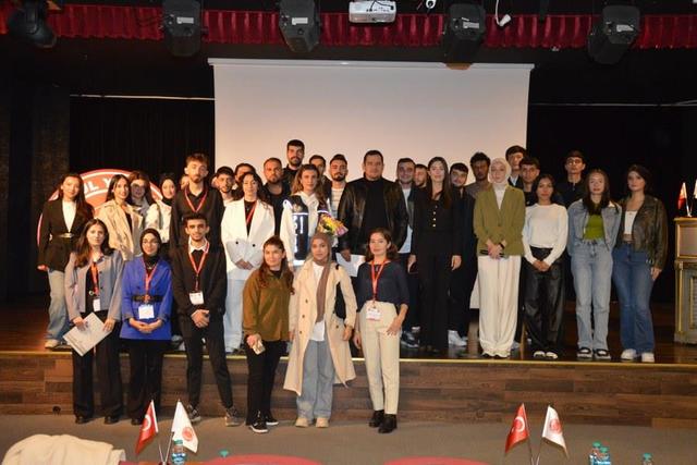 https://content.yeniyuzyil.edu.tr/upload/galeri/2024/7115/big/8.JPG