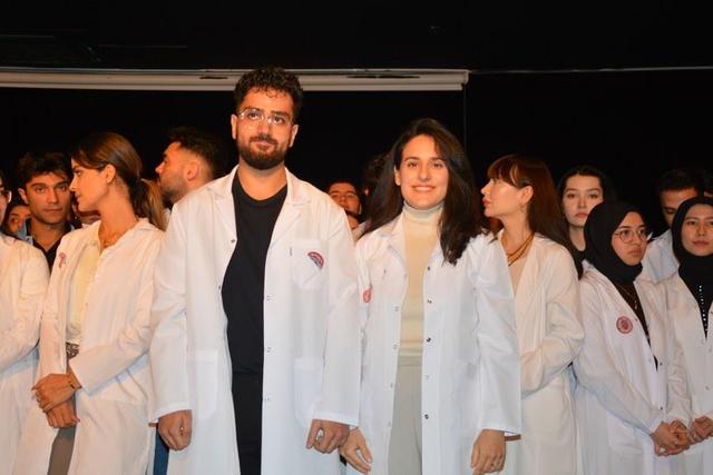 https://content.yeniyuzyil.edu.tr/upload/galeri/2024/7132/big/41.JPG