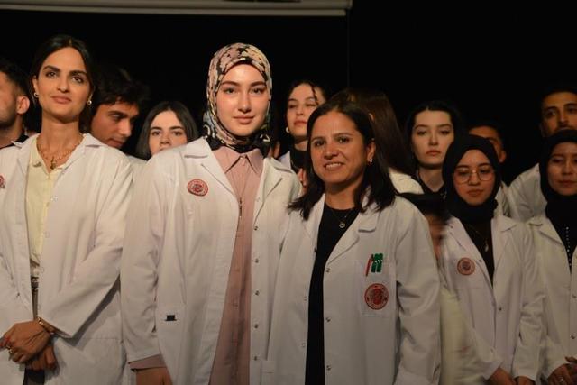https://content.yeniyuzyil.edu.tr/upload/galeri/2024/7132/big/42.JPG