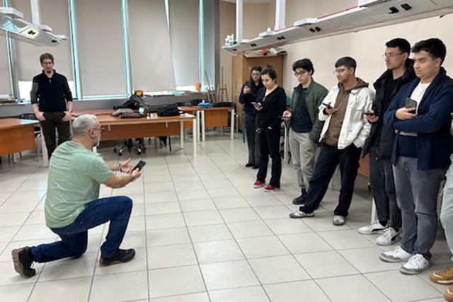 https://content.yeniyuzyil.edu.tr/upload/galeri/2025/7234/big/4.jpg