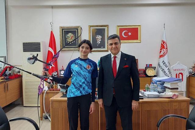 https://content.yeniyuzyil.edu.tr/upload/galeri/2025/7316/big/1.jpg