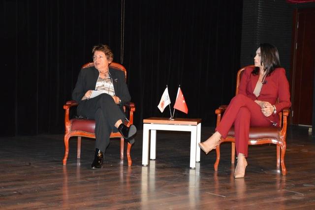 https://content.yeniyuzyil.edu.tr/upload/galeri/2025/7329/big/14.JPG