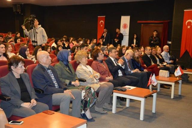 https://content.yeniyuzyil.edu.tr/upload/galeri/2025/7329/big/2.JPG